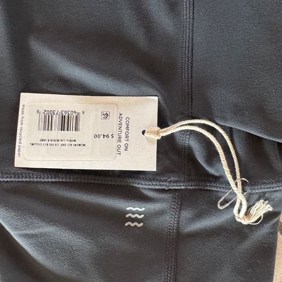 Free Fly 7/8 All Day Black Sand Leggings Women's Medium NWT - Picture 2 of 4